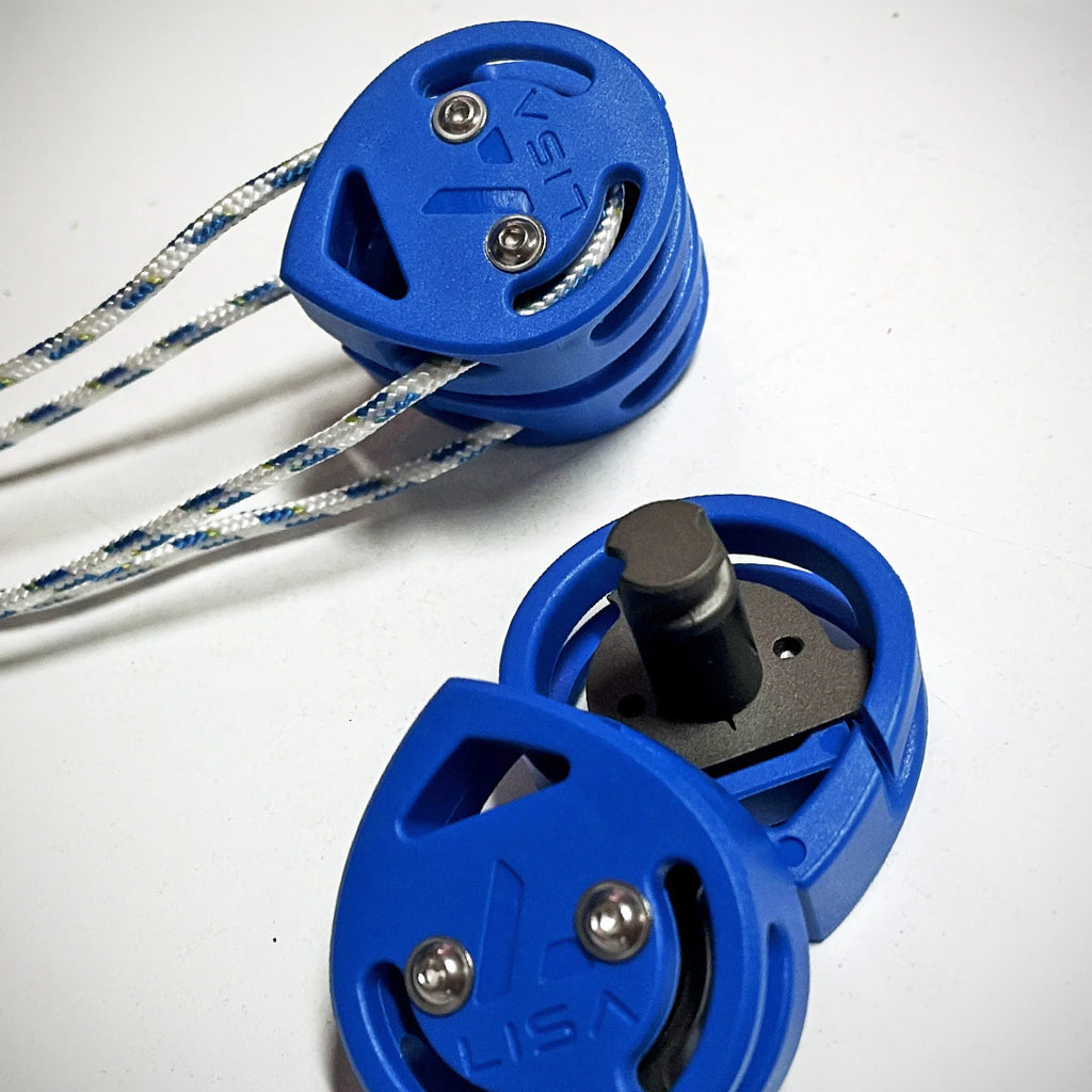 LISA twist lock pulley